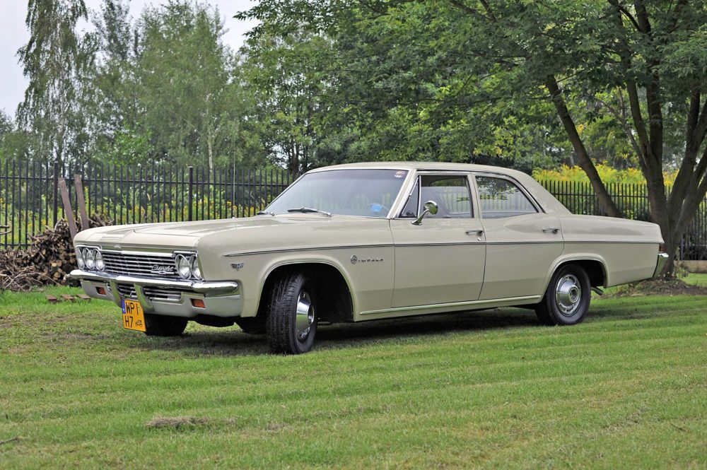 Chevrolet Impala '66 4dr 283cui - 4.6 V8 zdjęcie wykonał Robert Siwiński z Hellcatcars