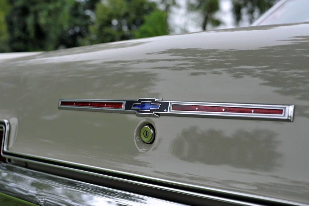 Chevrolet Impala '66 4dr 283cui - 4.6 V8 zdjęcie wykonał Robert Siwiński z Hellcatcars 