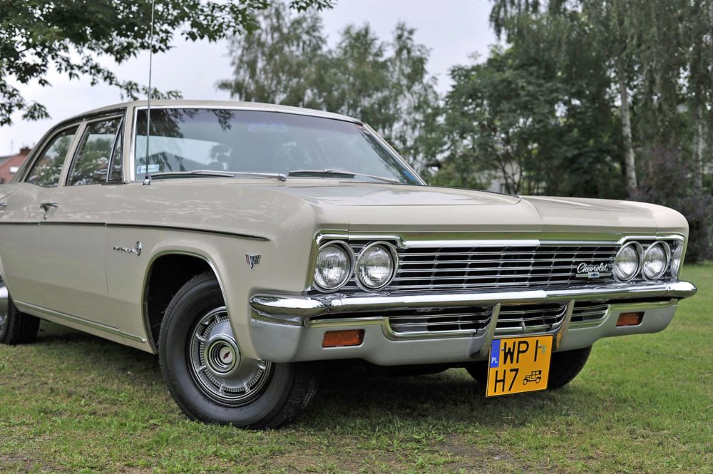 Chevrolet Impala '66 4dr 283cui - 4.6 V8 zdjęcie wykonał Robert Siwiński z Hellcatcars 