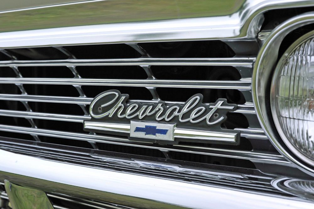 Chevrolet Impala '66 4dr 283cui - 4.6 V8 zdjęcie wykonał Robert Siwiński z Hellcatcars 