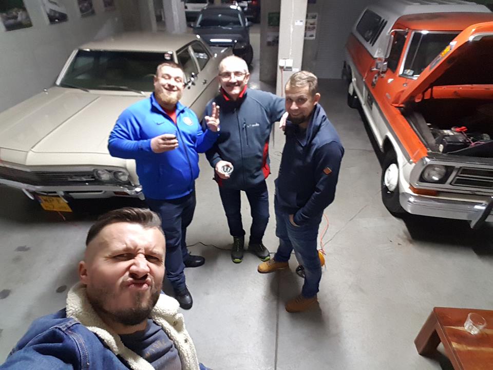 Zakopane Nowotarska24.com garaż podziemny chevrolet impala '66 ford f250 '72 paweł gawroński zakopane apartamenty stara polana michał górowski magdalena górowska grzegorz kalina joanna kalina w zakopanem tatry gubałówka