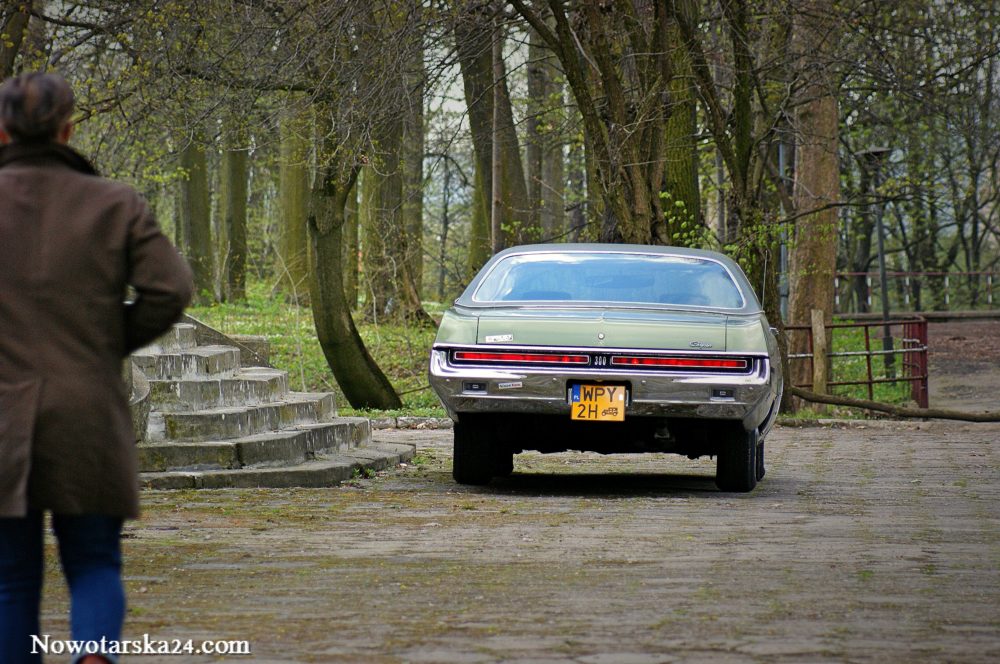 Chrysler 300 '69 440 - 7,2 V8 8.04.2017 Pałac Borkowice / Nowotarska24.com